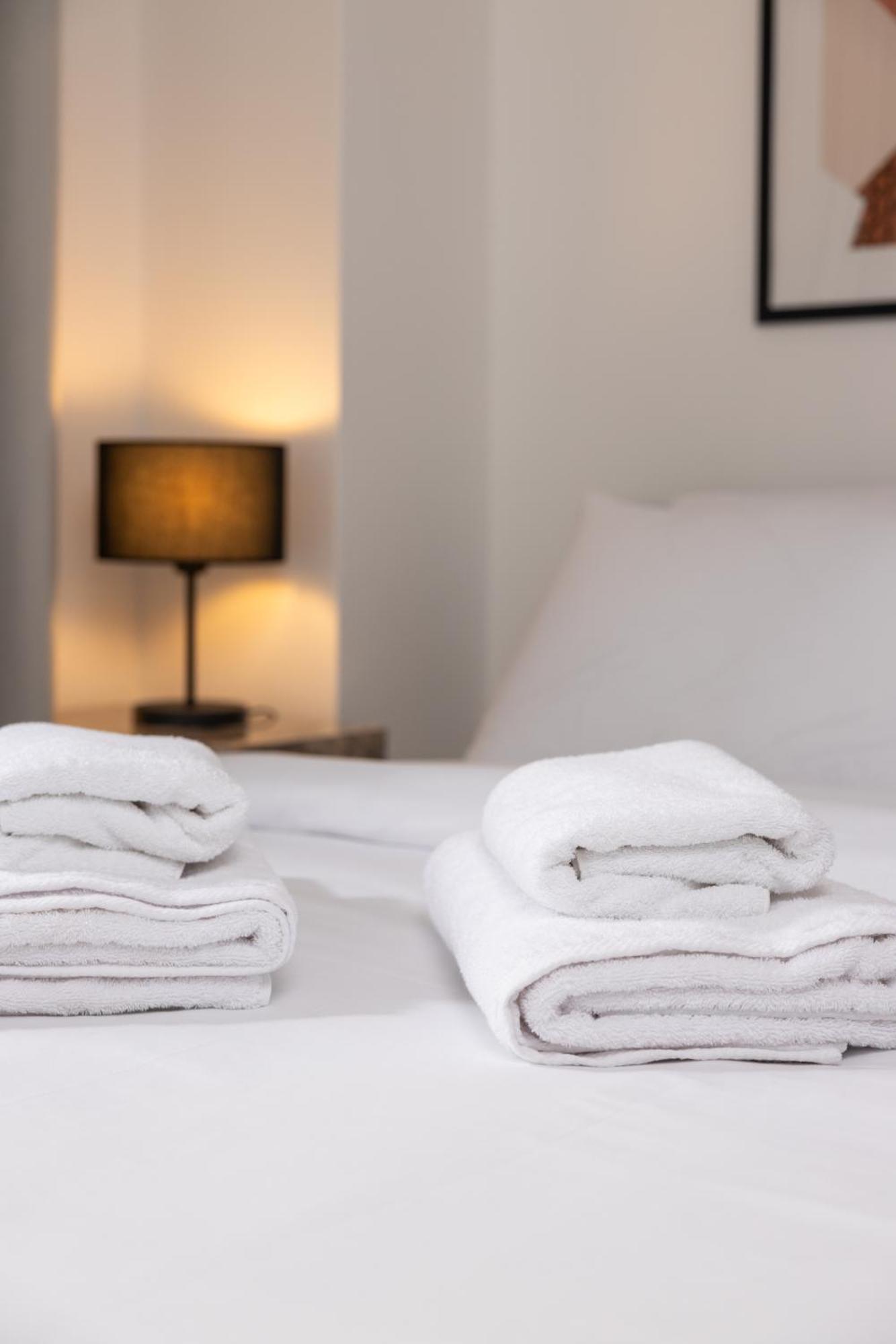 Velvet Luxury Apartments In The City Center By Binobi! Tesalonika Bagian luar foto